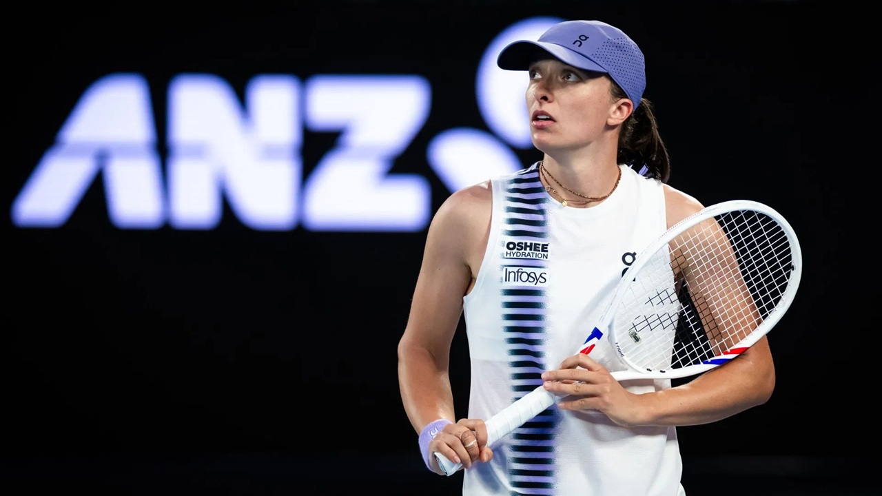 Hasil Australian Open: Walau Berkarat, Iga Swiatek Bertahan Di Melbourne
