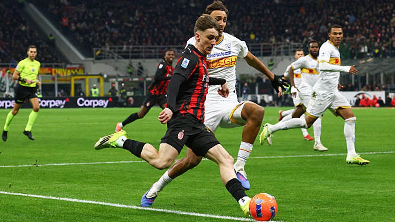 Jadi Pahlawan Kemenangan, Niclas Fullkrug Justru Puji Alexis Saelemaekers