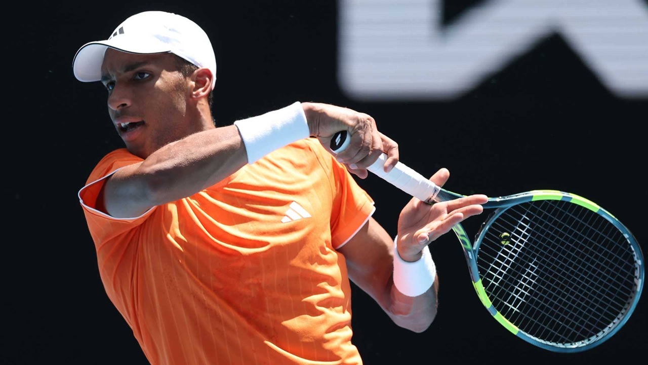 Alih-Alih Jadi Samsak Tinju, Felix Auger Aliassime Pilih Mundur Dari Melbourne