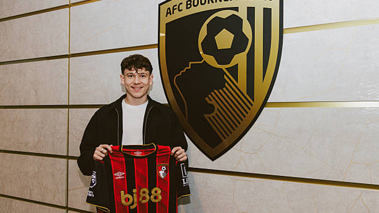 Alex Toth Resmi Gabung Bournemouth, Teken Kontrak Jangka Panjang