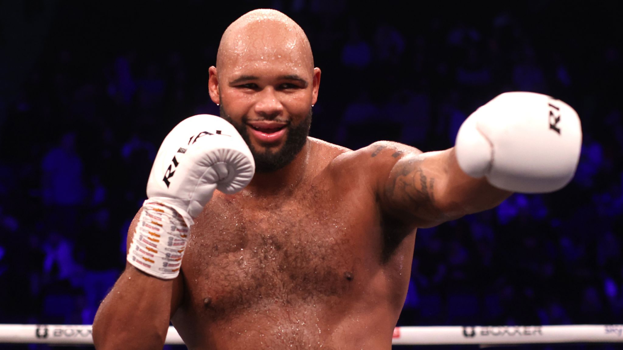 Frazer Clarke Mulai Masa Percobaan Bersama Pelatih Kawakan Joe Gallagher