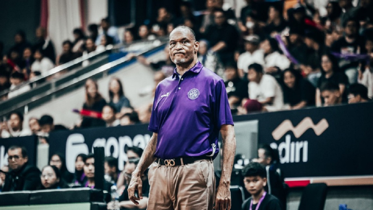 Brian Rowsom ucapkan salam perpisahan kepada Rans Simba Bogor.