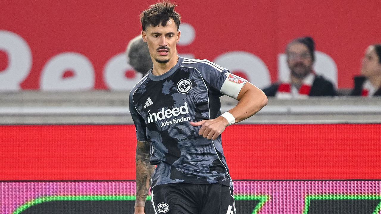 Dino Toppmoller Dipecat, Robin Koch Kirim Pesan Menyentuh