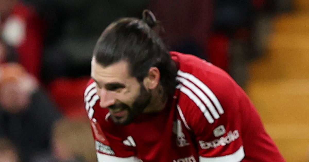 Kesalahan Szoboszlai Dijelaskan, Diskusi Rutin dengan Salah - sumber: (liverpoolecho)