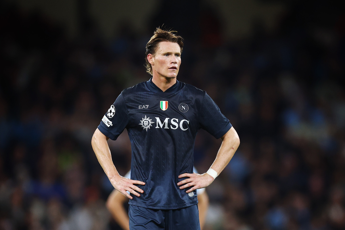 McTominay Kecewa Napoli Seri Lawan Copenhagen - sumber: (footballitalia)