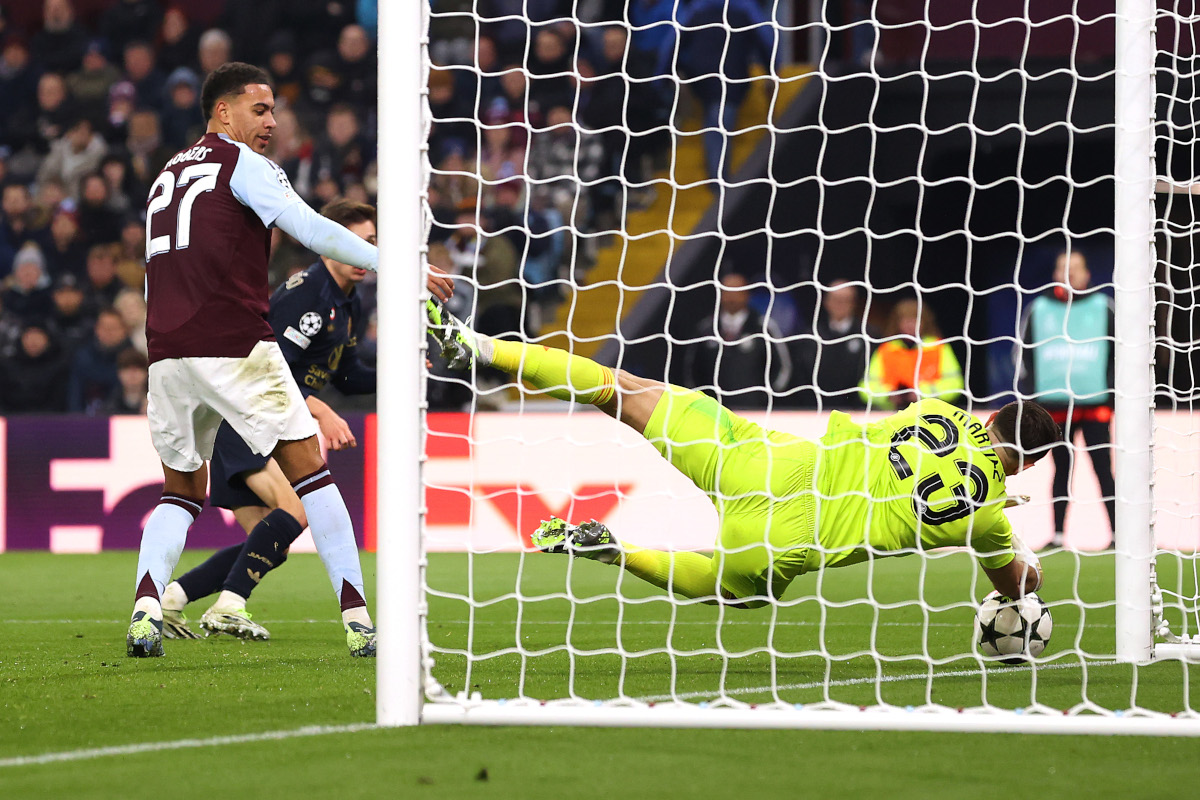 Peran Penting Lautaro dalam Upaya Rekrut Emiliano Martinez - sumber: (footballitalia)