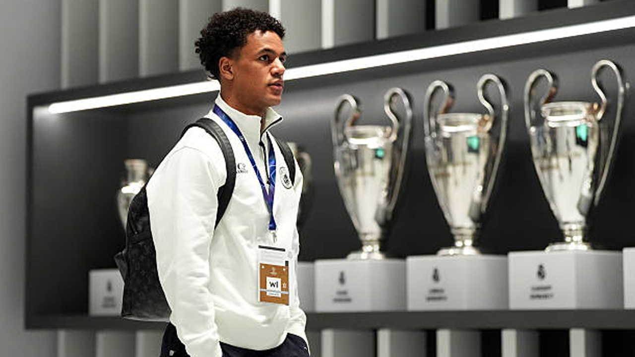 Ingin Datangkan Oscar Bobb, Fulham Jalin Pembicaraan dengan Manchester City