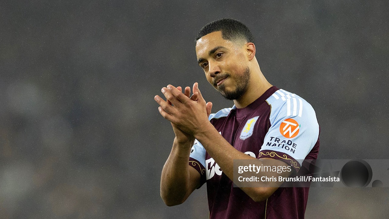 Gelandang Aston Villa, Youri Tielemans