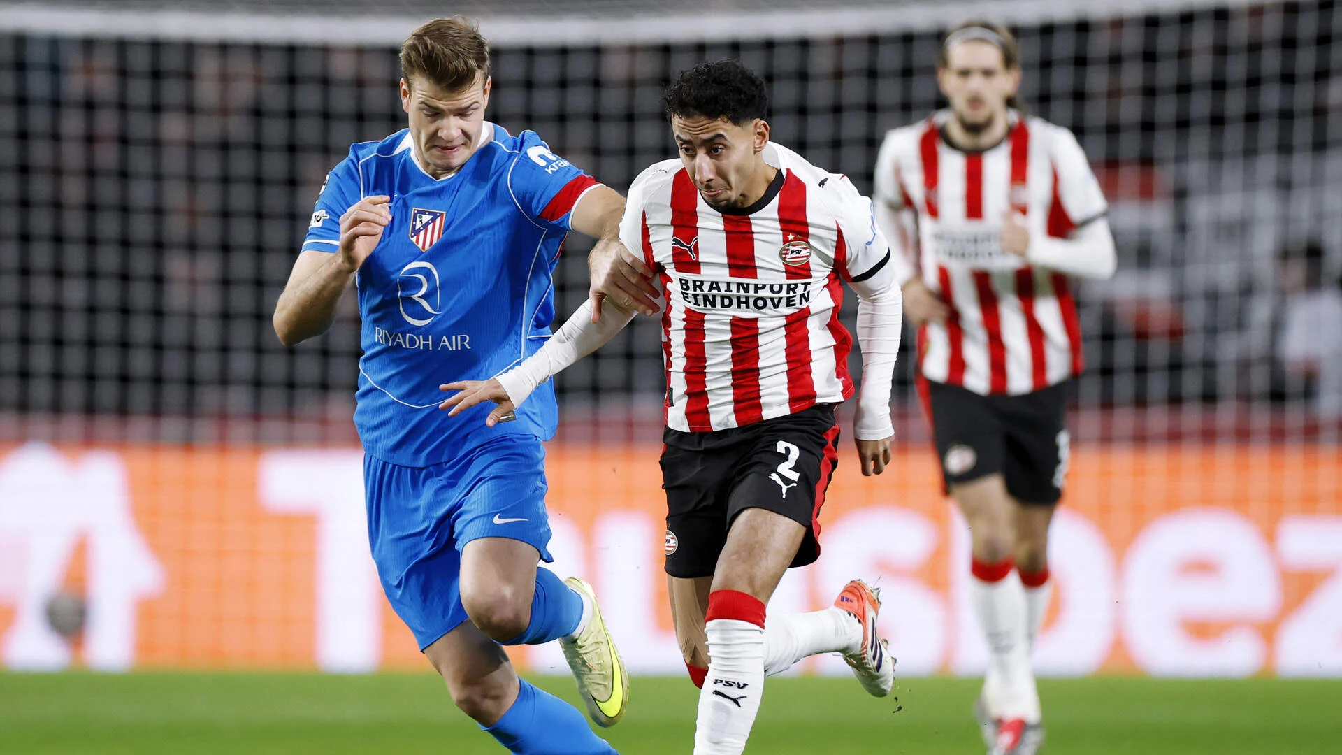 Sorloth Tegaskan Komitmen di Atletico Meski Dilirik Juventus - sumber: (footballespana)