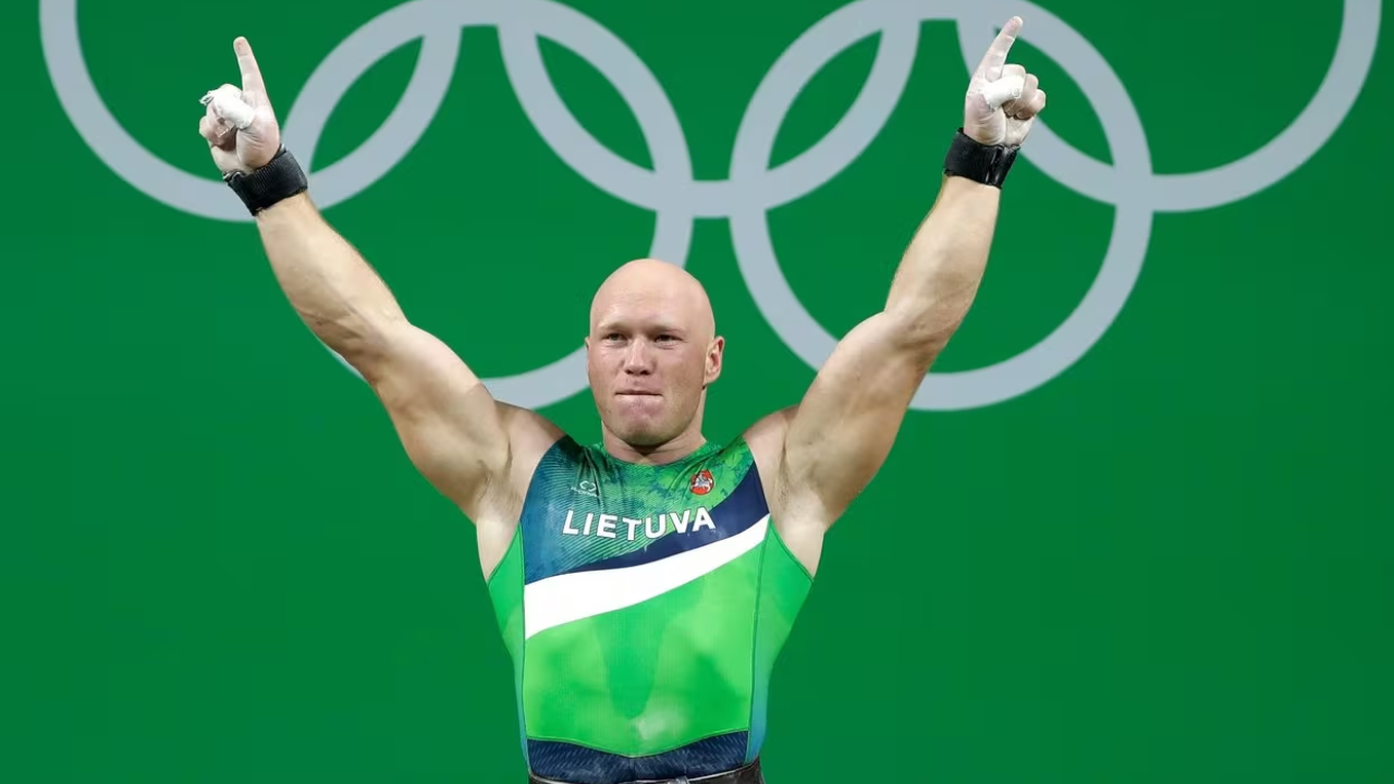 Nama paling menonjol dalam daftar positing doping adalah Aurimas Didzbalis, peraih medali perunggu angkat besi kelas 94 kg di Olimpiade Rio 2016. (Foto: AP)