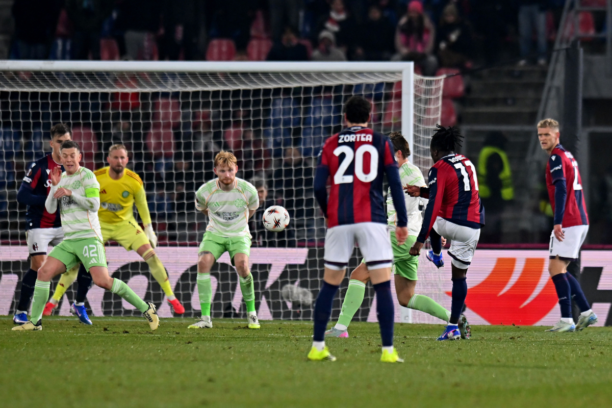 Bologna Imbangi Celtic 2-2 Berkat Gol Telat Rowe - sumber: (footballitalia)