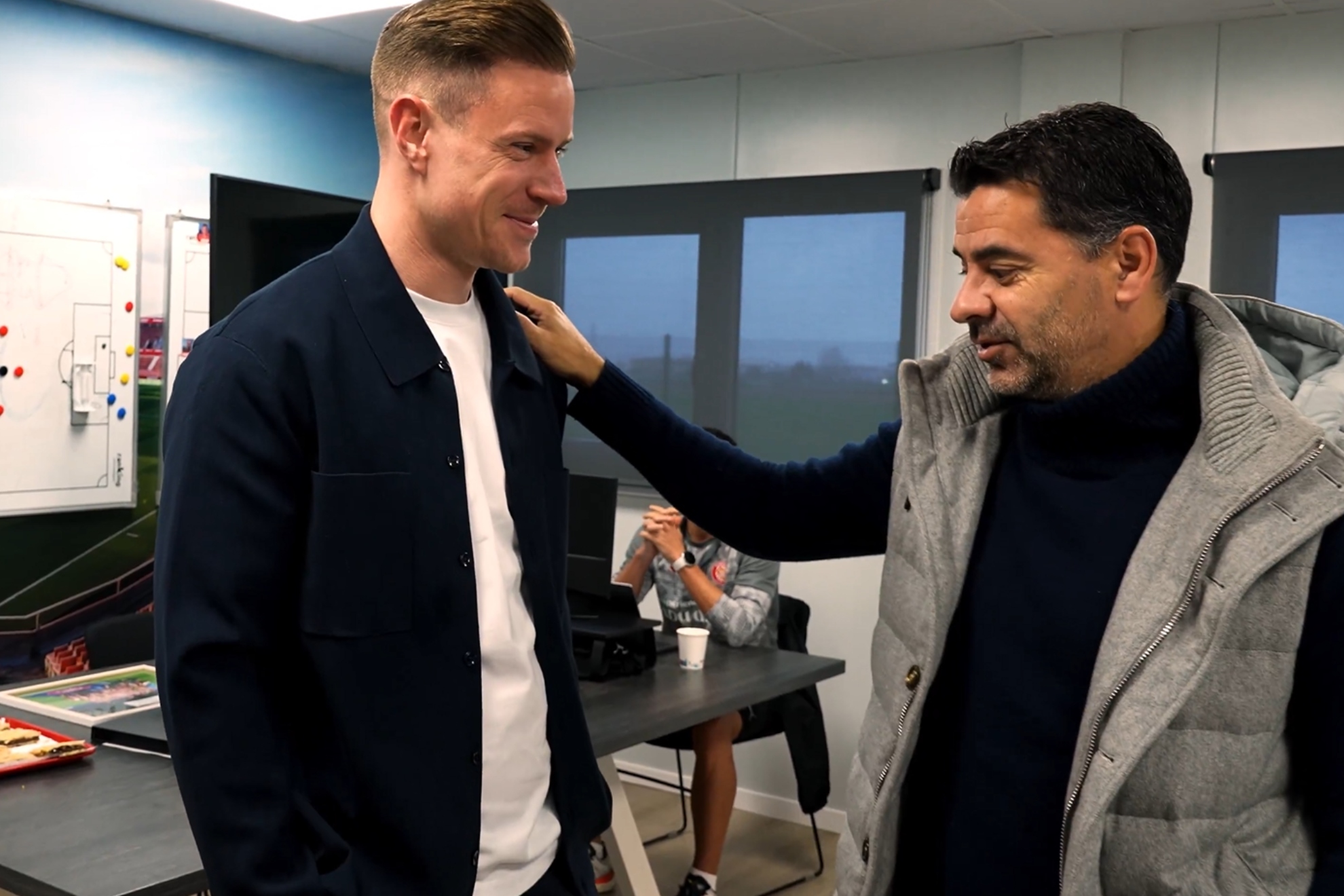 Ter Stegen Ungkap Perasaan Usai Hengkang ke Girona - sumber: (footballespana)