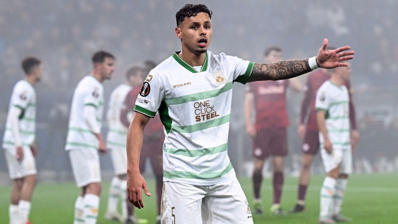 Dean James memperkuat Go Ahead Eagles di Liga Europa