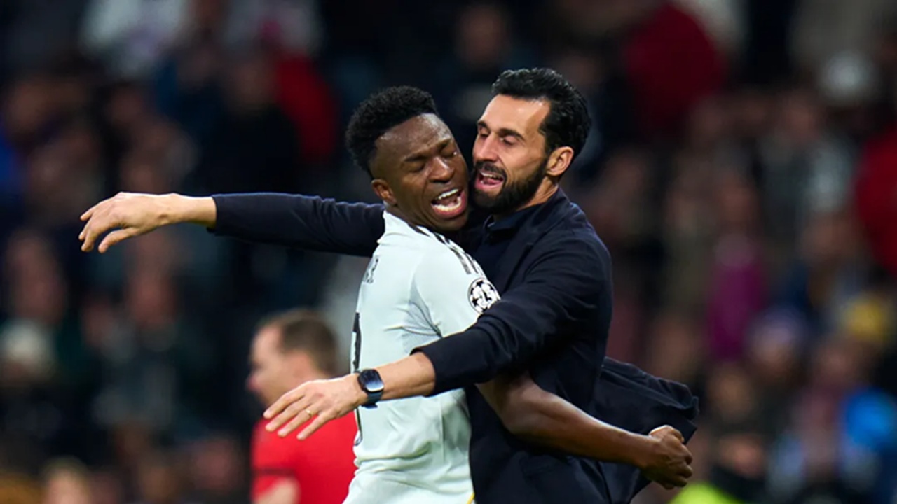 Alvaro Arbeloa Hanya Berharap Vinicius Mau Bertahan