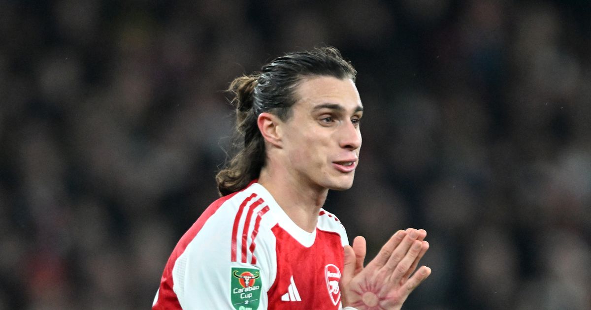 Arsenal Dapat Kabar Baik: Calafiori dan Hincapie Pulih - sumber: (footballlondon)