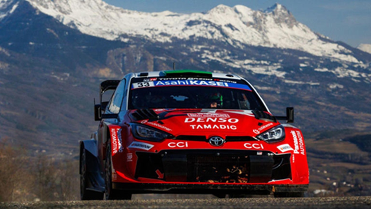 Elfyn Evans Sukses Pertahankan Posisi Kedua di Reli Monte Carlo