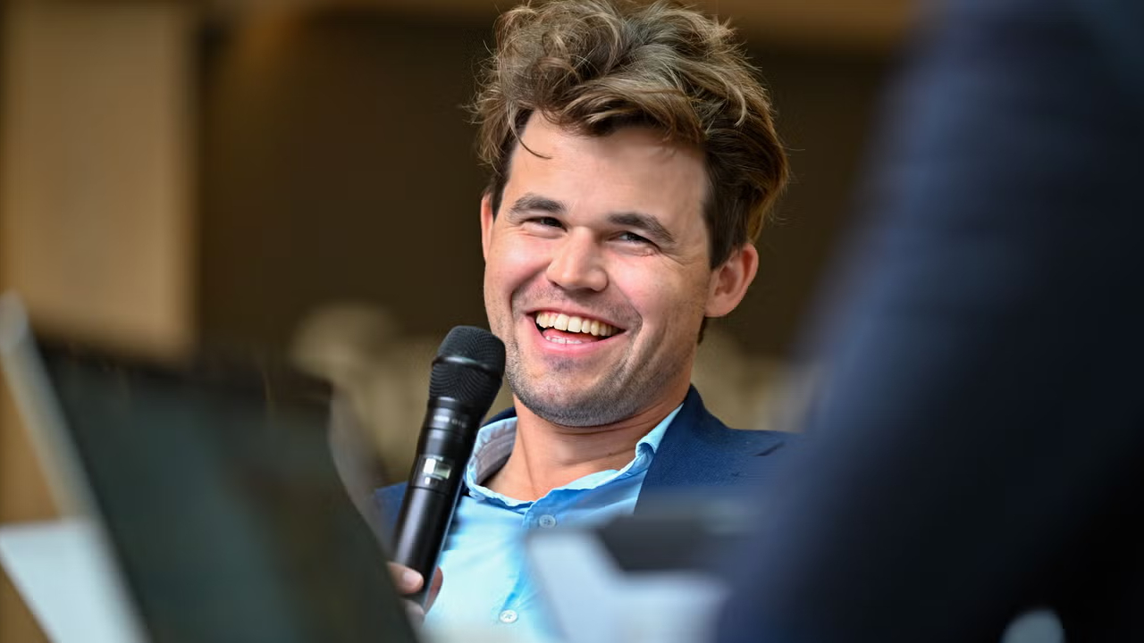 Keikutsertaan Magnus Carlsen cukup mengejutkan mengingat ia kerap menunjukkan kejenuhan terhadap turnamen dengan format waktu klasik. (Foto: AP)
