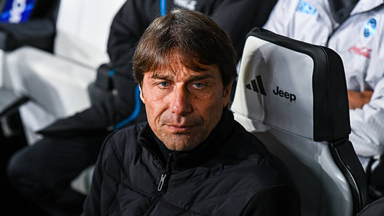 Napoli Hancur, Antonio Conte Anggap Pembicaraan Gelar Tak Masuk Akal
