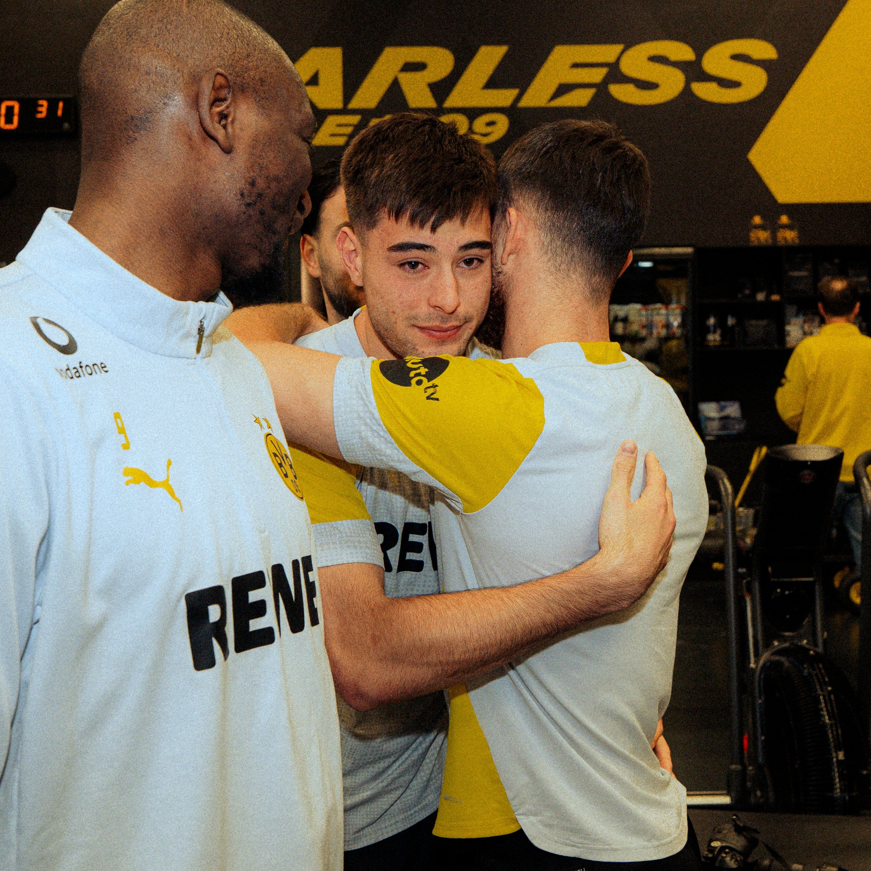 Chelsea Kagetkan Dortmund dengan Penarikan Anselmino Mendadak - sumber: (chelseanews)