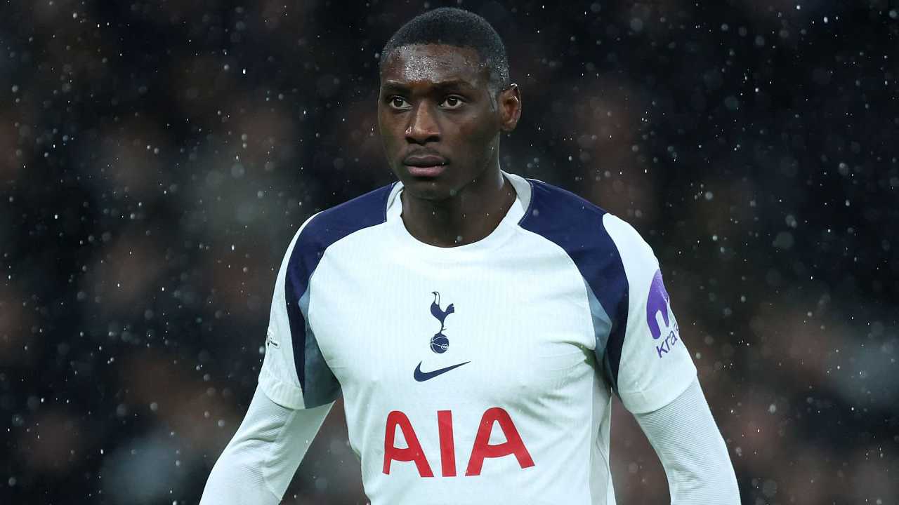Penyerang Tottenham Hotspur, Randal Kolo Muani.