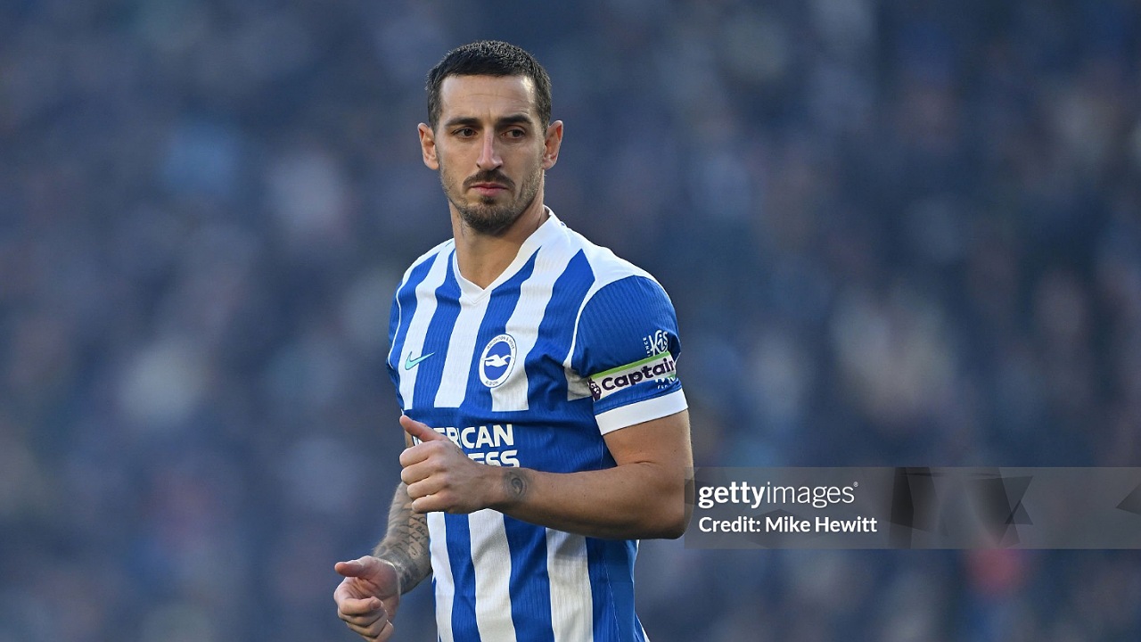 Brighton Tolak Pendekatan Nottingham Forest untuk Lewis Dunk