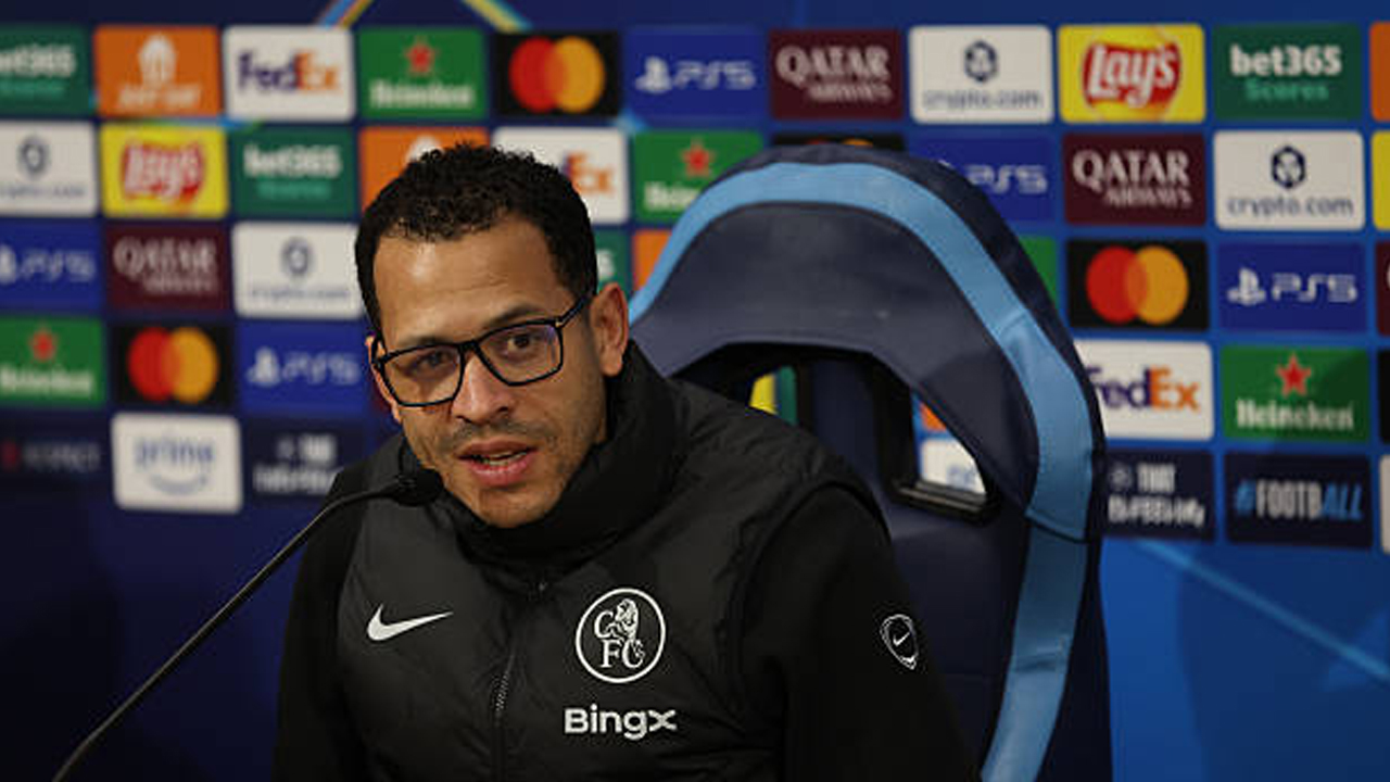 Jelang Duel Kontra Napoli, Liam Rosenior Tegaskan Cole Palmer Bahagia