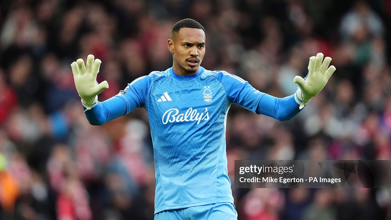 Kiper Nottingham Forest John Victor Absen hingga Akhir Musim