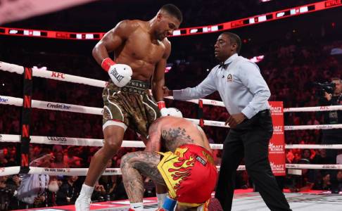 Anthony Joshua Nilai Kemenangan atas Jake Paul “Bukan Kesuksesan”