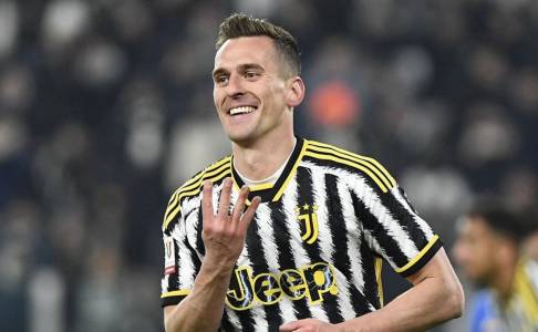 Arkadiusz Milik Siap Tampil Lagi Bela Juventus Setelah 1,5 Tahun