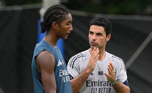 Arteta Puji Marli Salmon, Bek Muda Arsenal Siap Tampil di Premier League