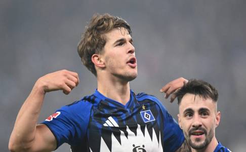 Barcelona Memantau Dua Bek Muda di Bundesliga