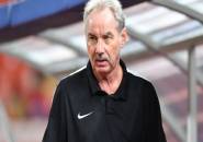 Berita Sepakbola Nasional: Alfred Riedl Pertimbangkan Untuk Tetap Melatih Indonesia