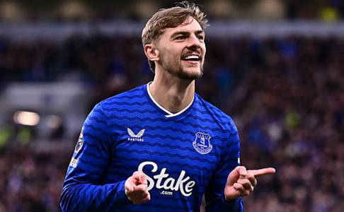 Bersinar di Everton, Enzo Maresca Tak Pernah Ragukan Kiernan Dewsbury-Hall