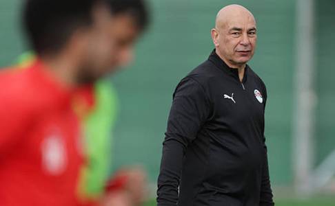 Bidik Trofi Piala Afrika, Hossam Hassan Klaim Timnas Mesir Tak Pilih Lawan