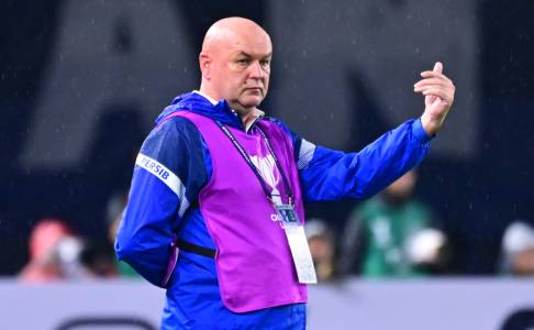 Bojan Absen Dampingi Tim Akibat Hukuman Akumulasi Kartu