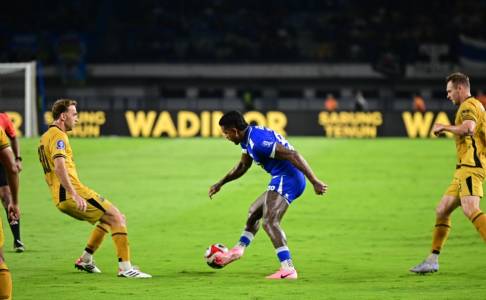 Brace Ramon Tanque Antarkan Persib Tekuk Bhayangkara FC