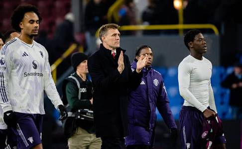 Buang Kemenangan, Darren Fletcher Merasa Dominasi Man United Jadi Sia-sia