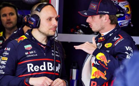 Bukan Mobil atau Gelar, Ini Masalah Terberat Max Verstappen di 2025