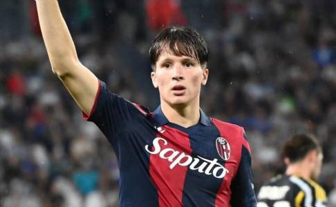 Cari Penerus Luis Alberto, Lazio Incar Gelandang Bologna