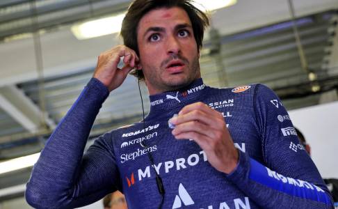 Carlos Sainz Tegaskan Williams Wajib Jaga Momentum Bangkit di F1 2026