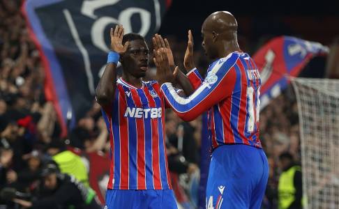 Crystal Palace Optimistis Mateta dan Sarr Bisa Tampil Lawan Manchester City