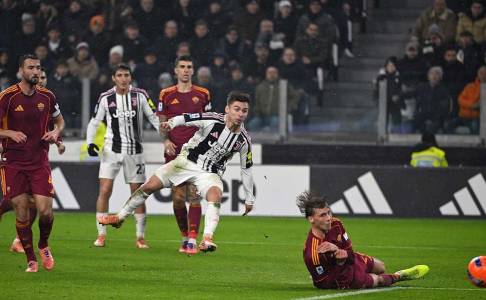 Francisco Conceicao Sanjung Luciano Spalletti usai Cetak Gol ke Gawang Roma