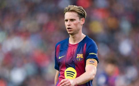 Frenkie de Jong Berpeluang Gantikan Posisi Pedri