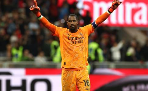 Hindari Penyesalan, AC Milan Harus Berjuang Pertahankan Mike Maignan