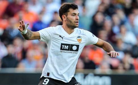 Hugo Duro Puji Semangat Juang Valencia Saat Hadapi Sevilla
