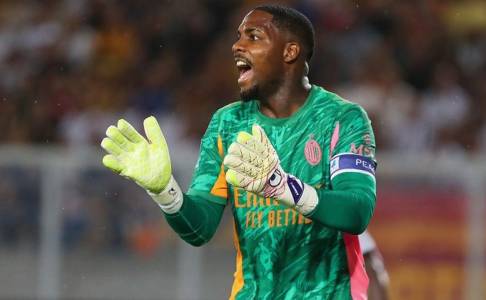 Inter dan Juventus Siap Ambil Langkah Jika Mike Maignan Tinggalkan Milan