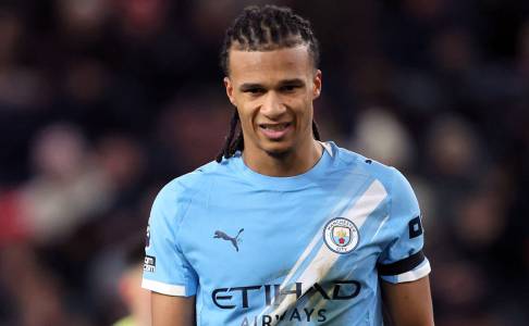 Inter Milan Pertimbangkan Pinjam Nathan Ake, Bersaing Dengan AC Milan