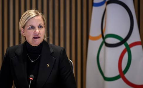 IOC Targetkan Kebijakan Baru soal Kelayakan Gender pada Awal 2026