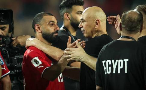 Jadi Sorotan di Liverpool, Hossam Hassan Bela Mohamed Salah Dari Isu Krisis