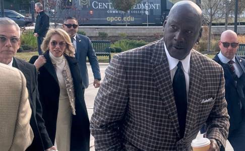 Kesaksian Denny Hamlin Awali Sidang Antitrust Federal yang Bisa Ubah NASCAR